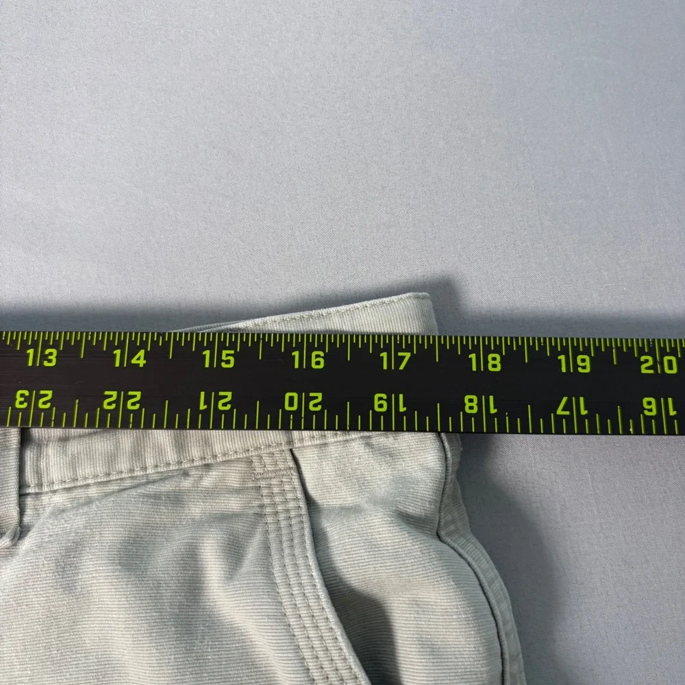 Columbia Men's Beige Canvas Cargo Shorts Cotton Button Pockets Logo 11L